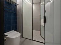 歡漫飯店（長沙賀龍體育館黃土嶺地鐵站店） 树木岭附近的飯店