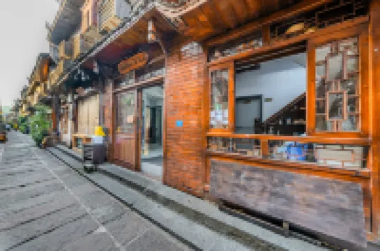 Tingyuxuan River View Homestay Hotels near East Gate Tower of Xiangxi