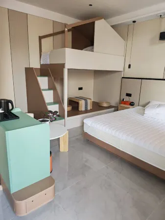 Huguan Yunlushanqi Mountain View Homestay (Grand Canyon Town Branch) Отели рядом с достопримечательностью «Jiulongdong Sceneic Area»