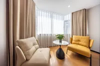 Lvju Smart Homestay (Zhangye Road Pedestrian Street)