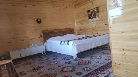 Huocheng Laipeng Homestay