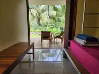 Baan Hinlad Home and Hostel ナトン埠頭周辺のホテル