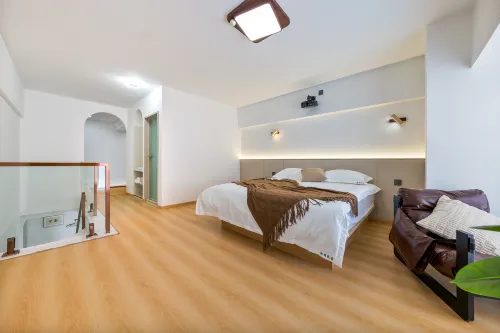 Shiyue Homestay (Harbin Rongchuang Amusement Park Shimao Avenue Subway Station Branch)