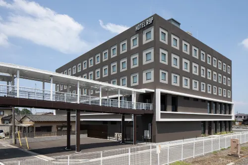 HOTEL R9 Premium Kawamataekimae Hotel a Tatebayashi