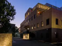 Tokyo Ariake Bay Hotel Các khách sạn gần Phòng trưng bày nghệ thuật Old Masters Picture Gallery