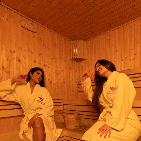Redwaves Hotel