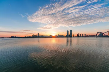 Nanchang ONLYONE Lake Centre Island Homestay Отели рядом с достопримечательностью «Yuweizhou Park»