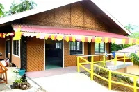 D & A Seaside Cottages