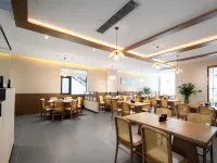 Wudangshan Yun Yin Guan Yue Hotel (Scenic Area Ticket Office) Hotels in Danjiangkou