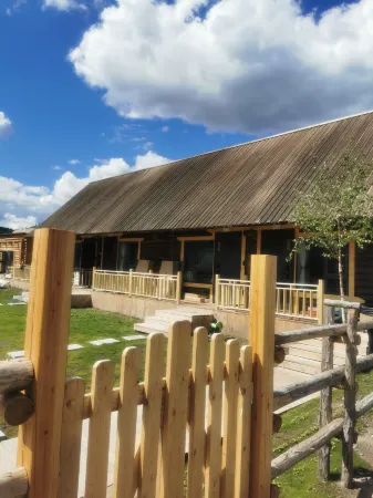 Kuangye Xinghe Homestay Отели рядом с достопримечательностью «Genghis Khan Point Sets»