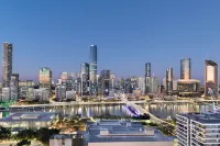 Art House Apartments by CLLIX 