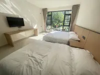 Wenchuan Yunjian Shannan Homestay - Mountain view