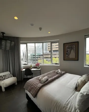 百老匯香料 鄰近白兔畫廊的酒店