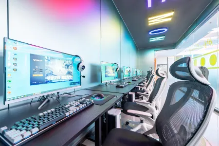 Yizhi Ningmeng Boutique Hotel (Wansongyuan Food Street Qushuilou Subway Station)