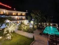 Intimate Riverside Resort Vang Vieng