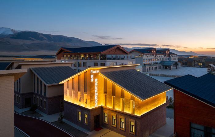 Elaine ·Qianyuan Backyard Royal Villa Hotel