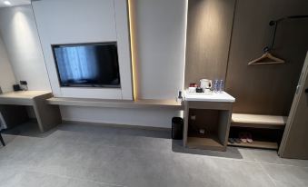 Yanchi Wanyue Crystal Theme Hotel