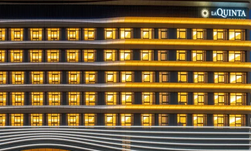 La Quinta by Wyndham Weifang South hotel