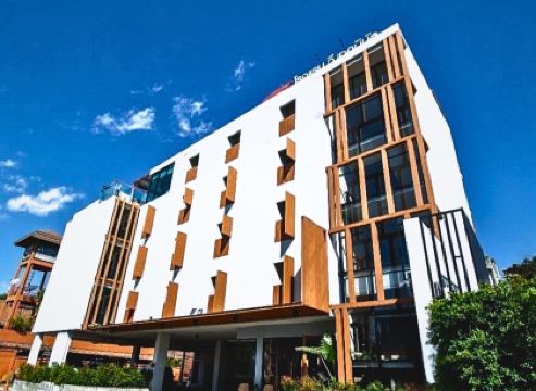 โรงแรมวี เทอมินัล