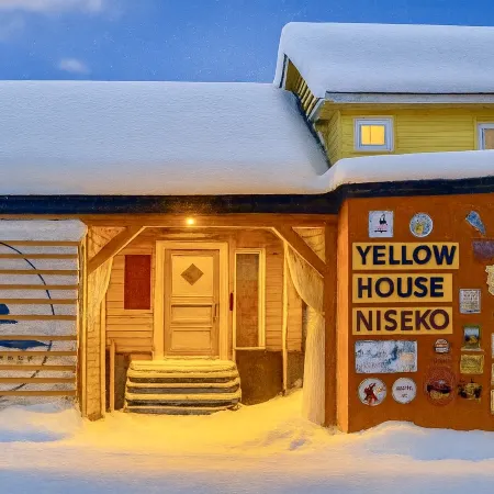 Yellow House Niseko