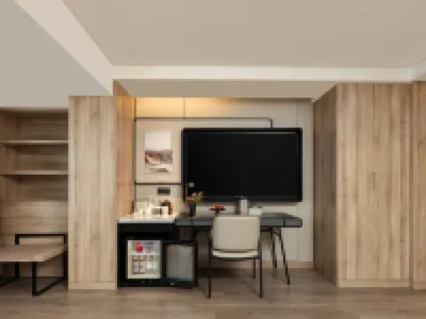 貴陽北站西廣場亞朵酒店 貴陽酒店