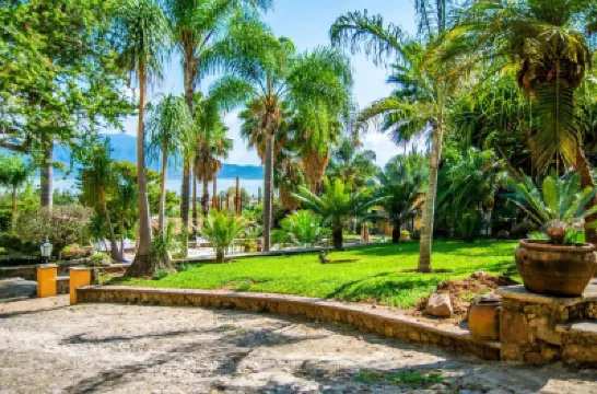 ANANA Rancho San Rafael | Master BD & Lake views فنادق في 