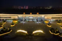 Duo S Hotel (Zaozhuang Taishan South Road Zaozhuang High-Speed Railway Station) - parkir