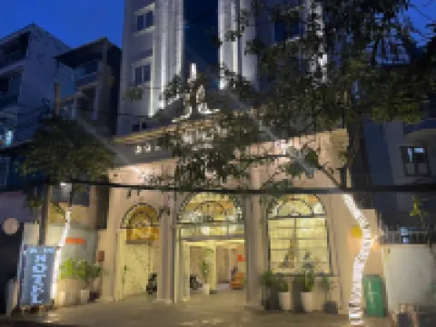 A In Hotel Atistar Các khách sạn gần Công Viên Nhạc Nước Van Phuc City