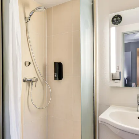 B&B Hotel Narbonne 1