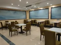 Huayu Fashion Hotel (Songshan Road People's Government Branch, Gongyi)