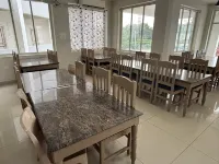 Srinivasa Hotel - Aamiainen
