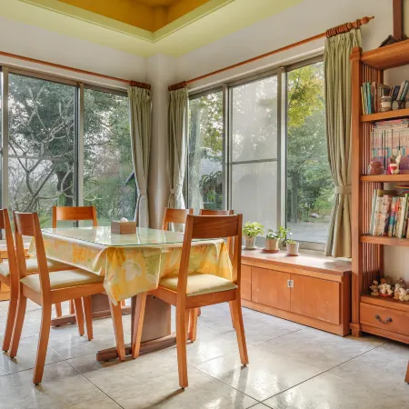 Green Forest Villa Отели рядом с достопримечательностью «Счастливая станция»