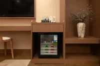 Xishe Private Hot Spring Hotel (Huquan Ecological Park)