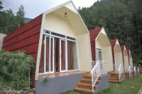 Diiza Glamping Tawangmangu Private Pool No BBQ - Mountain view