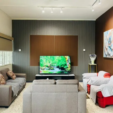 A Classic Heritage Mansion in Melaka | Max 12 Pax & 6 Cars | Walk to Local Restaurants