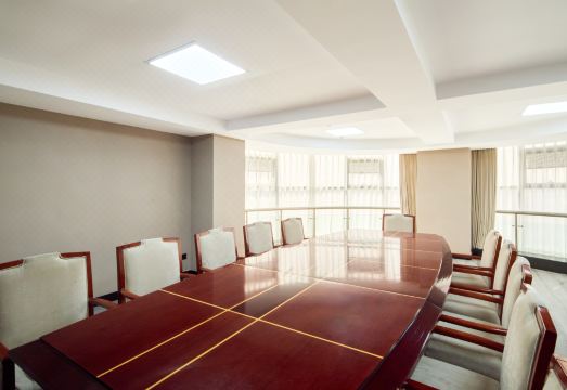 [호텔 객실 내부 이미지]