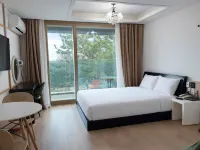 Venga Stay Hotels near Baum Coffee Museum