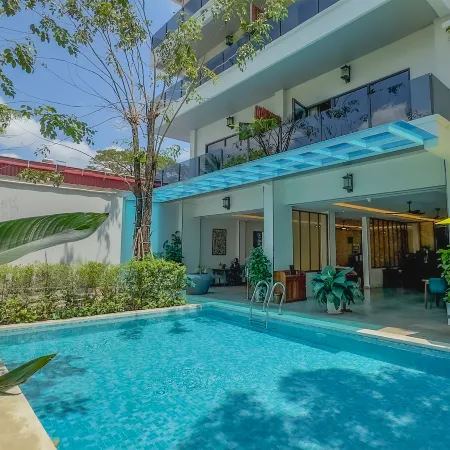 Smile Boutique Hotel by EHM