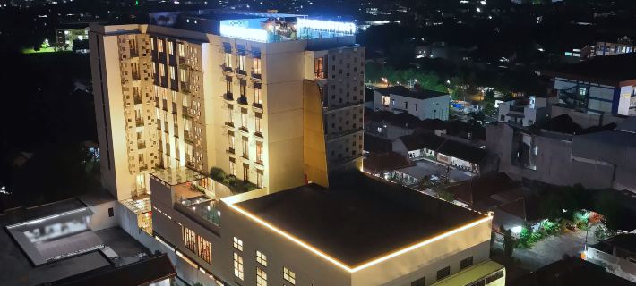 Hotel FortunaGrande Jember by Fosia Hotels Ξενοδοχεία στην πόλη Jember