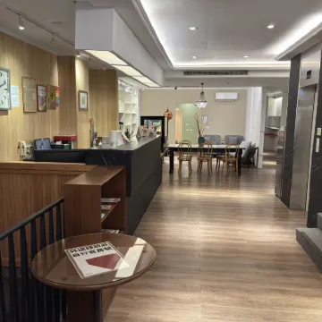 Yoshi Hotel - Tainan Station Branch 台湾首廟天壇天公廟周辺のホテル