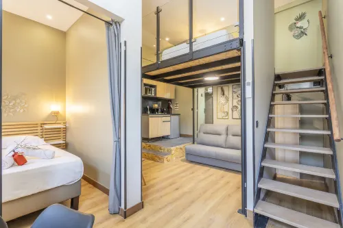 ADIRA Marseille Montgrand 2 étoiles