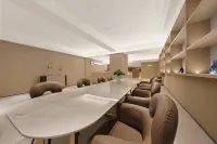 UP Huayi Smart Travel Hotel (Anyang Wanda Plaza Branch)