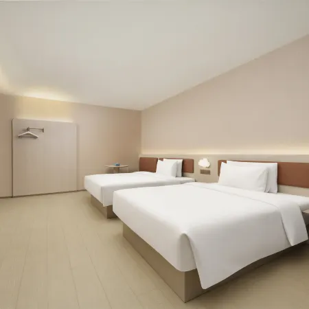 Hanting Hotel (Dalian Zhongshan Road Baiweinian）