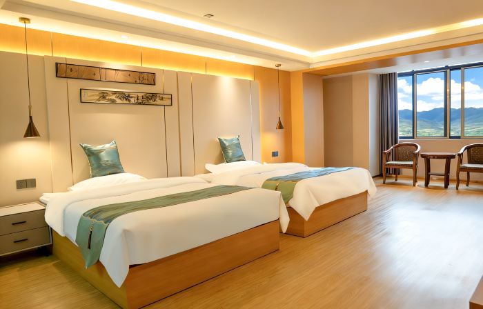 Manfeng Four Seasons Hotel (Cangwu)