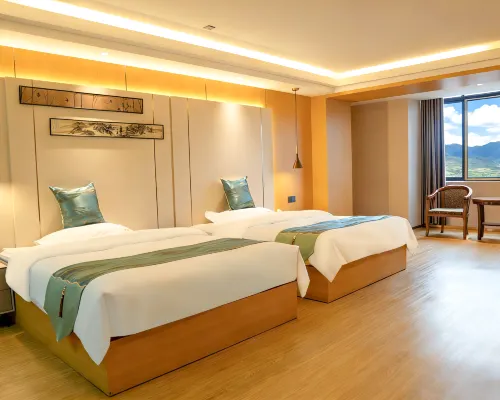 Manfeng Four Seasons Hotel (Cangwu) Hotels in Cangwu