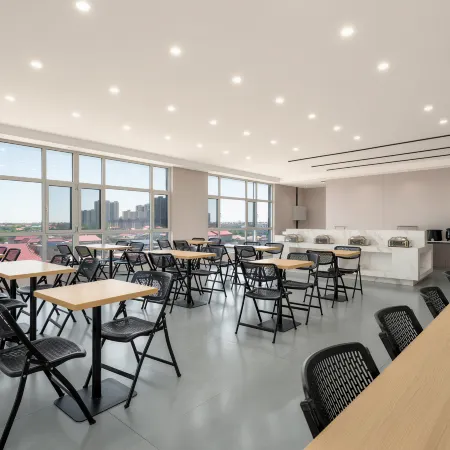 Pullman Hotel (Zoucheng Guoguo Branch)