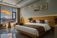 Fengye Lanting · Panorama Mountain Secret View Resort Homestay Sanyi International Airport Branch - سبا