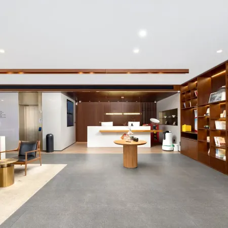 Home Inn UP Huayi Collection Hotel (Daqing Ranghulu District Normal College)