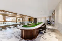 peninsula holiday inn - Gym