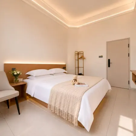 Long Summer Guesthouse